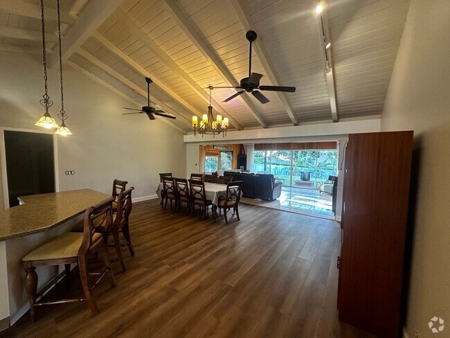 Building Photo - 4996 Lower Honoapiilani Rd
