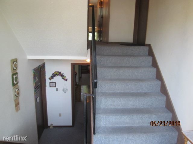 Building Photo - 2904 S 17th St