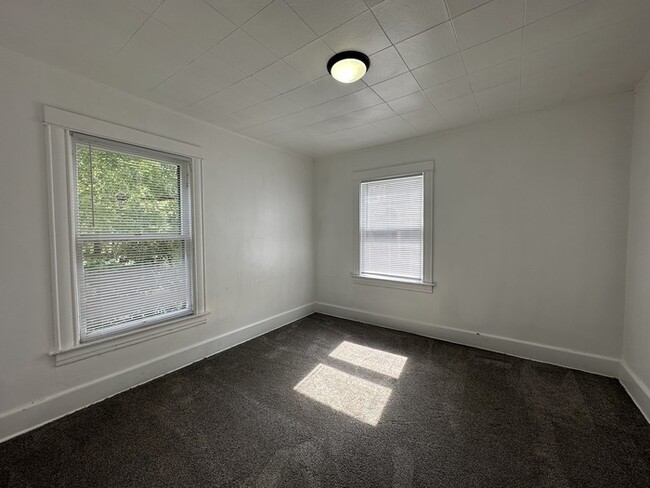 Foto del edificio - Large 4bed/2ba home right downtown Kalamazoo!