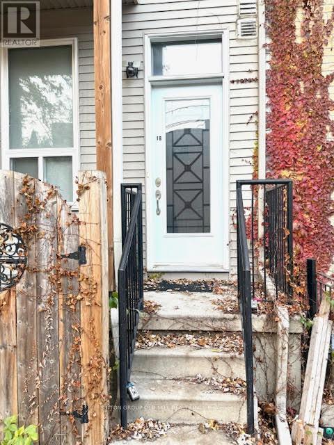 Photo principale - 259 Gerrard St E