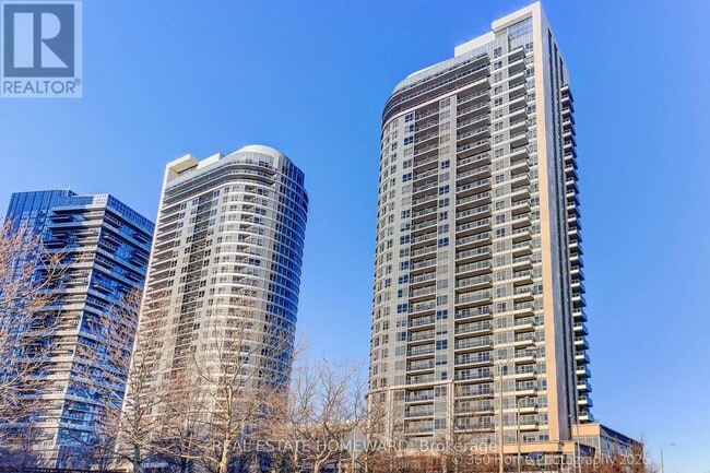 Building Photo - 181 Village Green Square