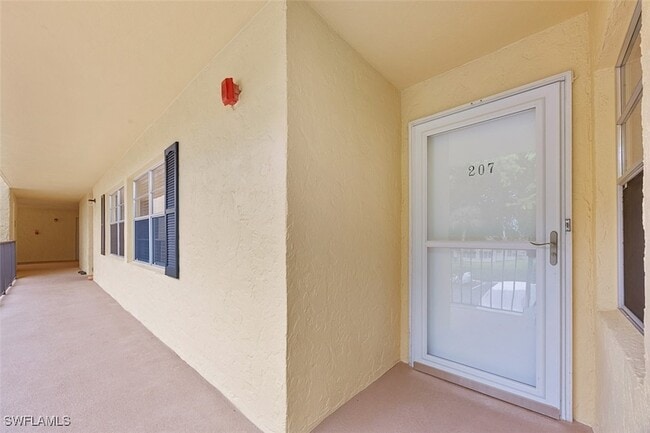 Foto del edificio - 1083 Forest Lakes Dr