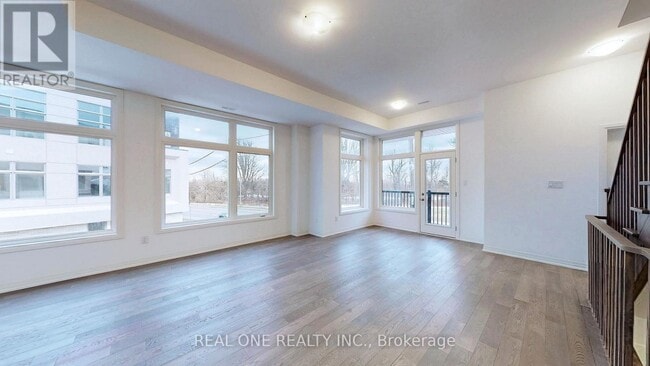 Building Photo - 125 Markland St