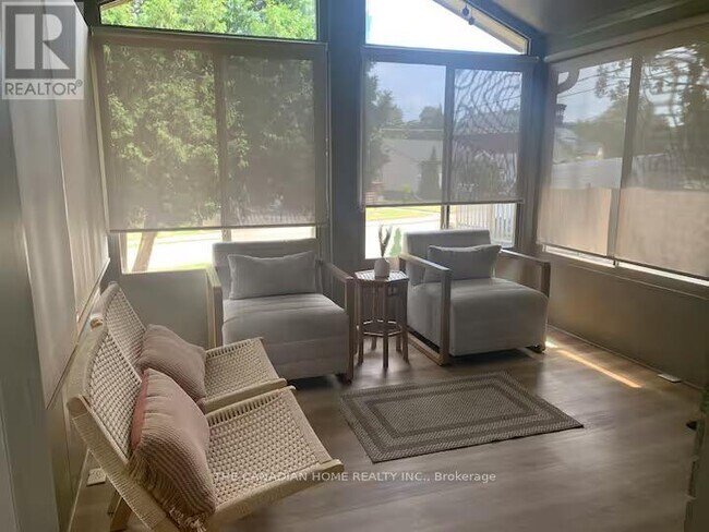 Photo du bâtiment - 4041 Terrace Ave