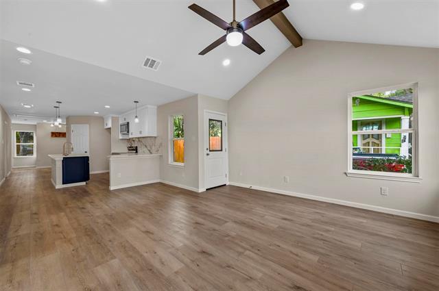 Building Photo - 2602 W Clarendon Dr