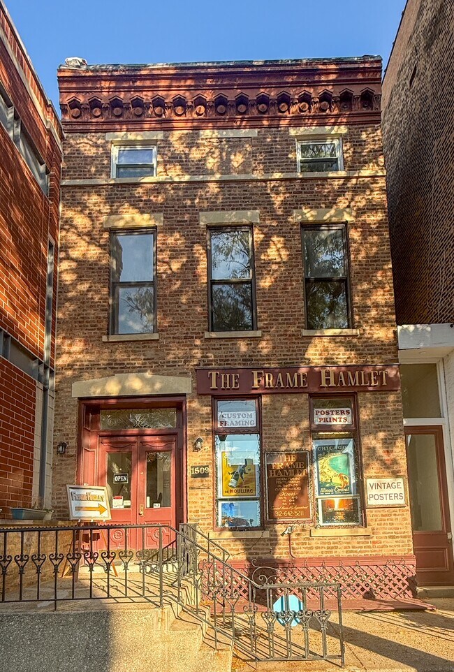 Building Photo - 1509 N Wells St