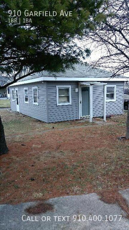 Primary Photo - 1 Bedroom House for Rent