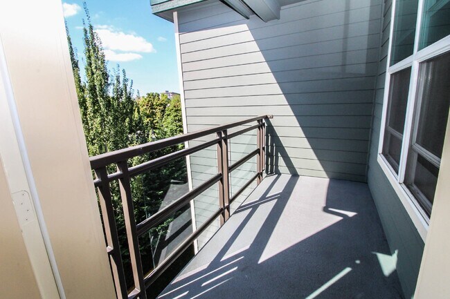 Building Photo - Downtown Redmond.  Secured Garage parking ...