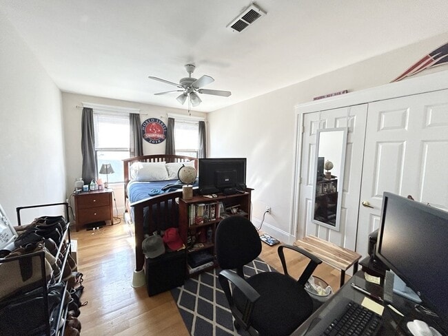 Foto del edificio - 916 Dorchester Ave