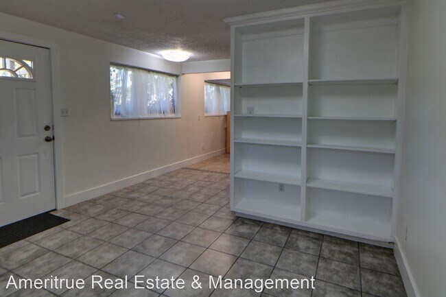 Building Photo - 1 br, 1 bath House - 2615 Canyon Road