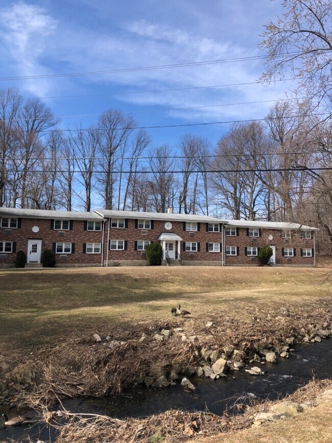 300 Horsham Rd, Hatboro, PA 19040 Apartments Hatboro, PA