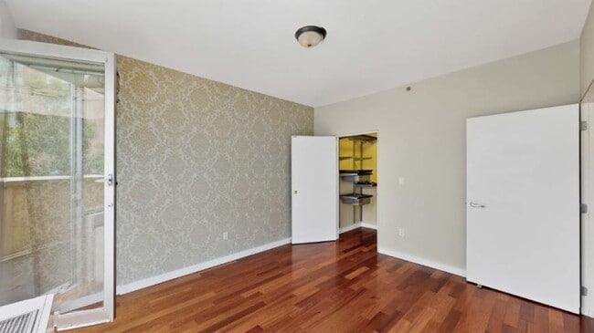 Foto del edificio - 1 bedroom in LONG ISLAND CITY NY 11101