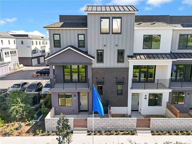 Foto del edificio - 19071 Main St