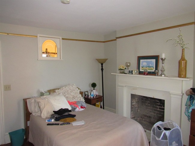 Building Photo - 71 Ten Broeck St