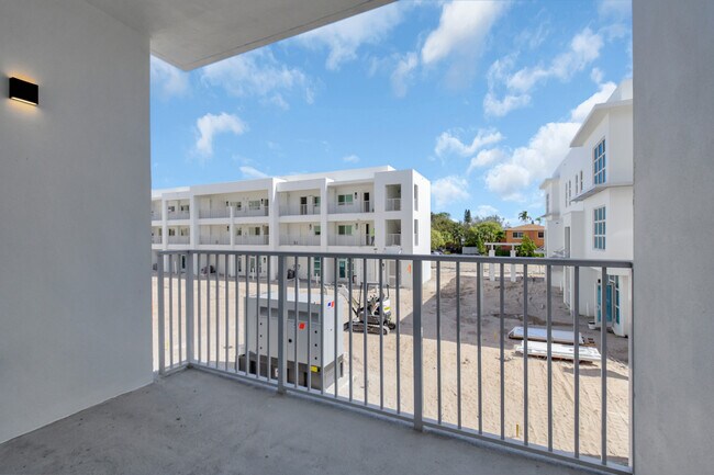 Building Photo - 321 Princeton Dr