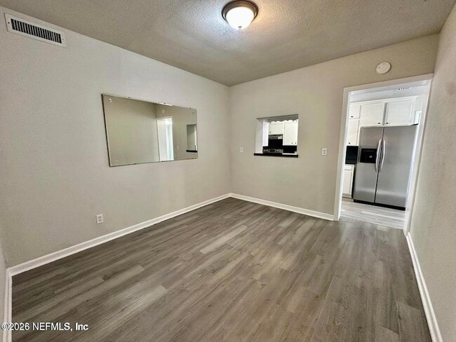 Foto del edificio - 5255 Camille Ave