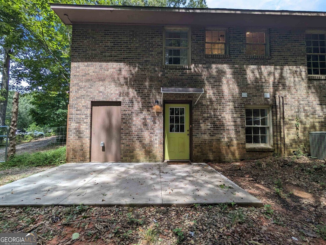 2205 Tallassee Rd, Athens, GA 30607 Townhome Rentals in Athens GA