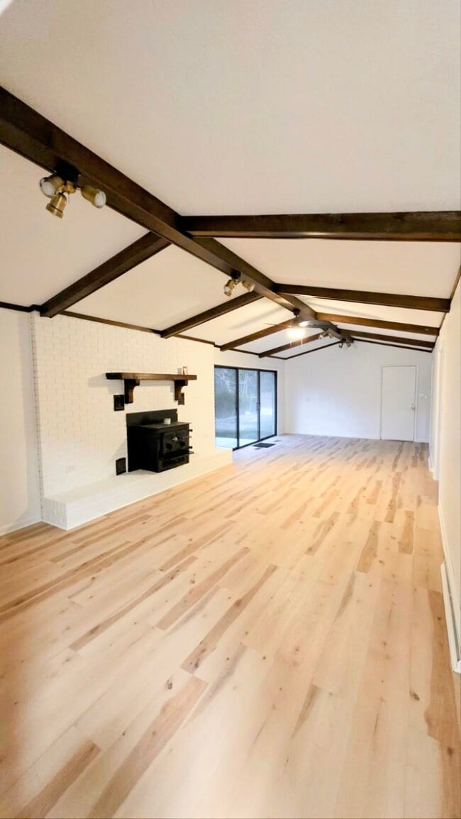 Foto del edificio - 3460 W Lexington Avenue Ext