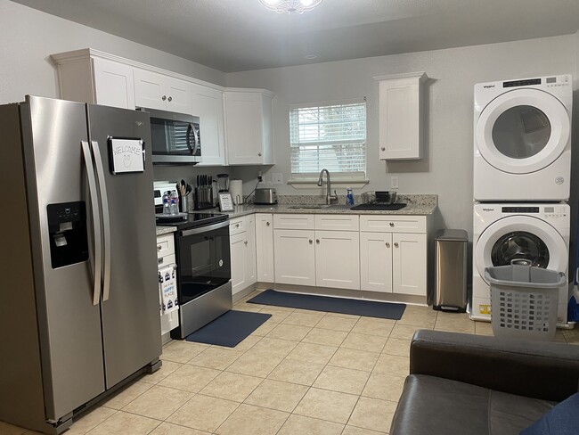 Kitchen - 2326 Marilyn Kay St
