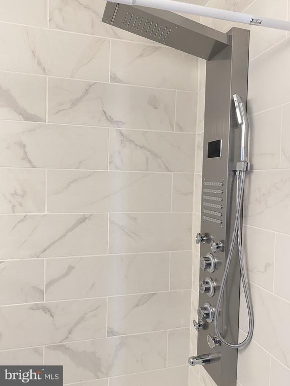 Building Photo - 6318 Magnolia St