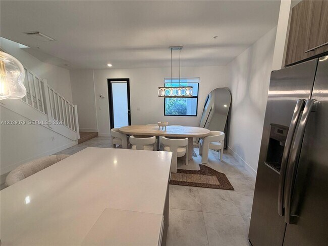 Foto del edificio - 10407 NW 82nd St