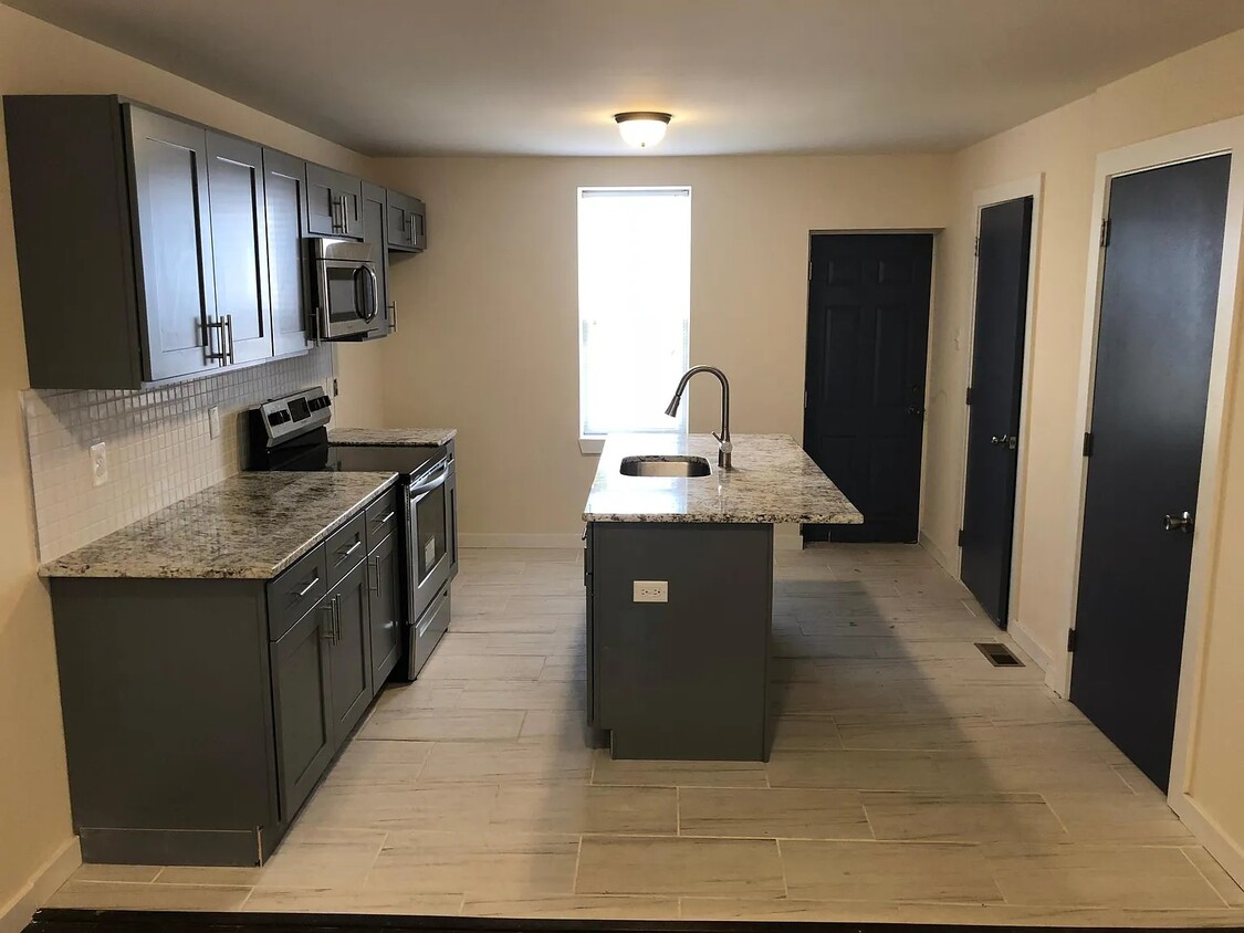 427 N Horton St, Philadelphia, PA 19151 House for Rent in
