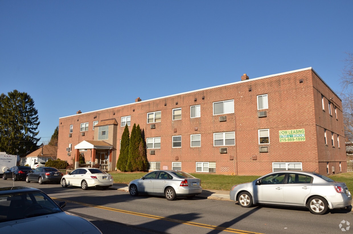 Building Photo - 1725 - 1739 Hoffnagle St