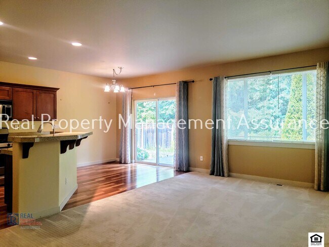 Foto del edificio - Tranquil 3BR/2.5BA Home on a low-traffic d...