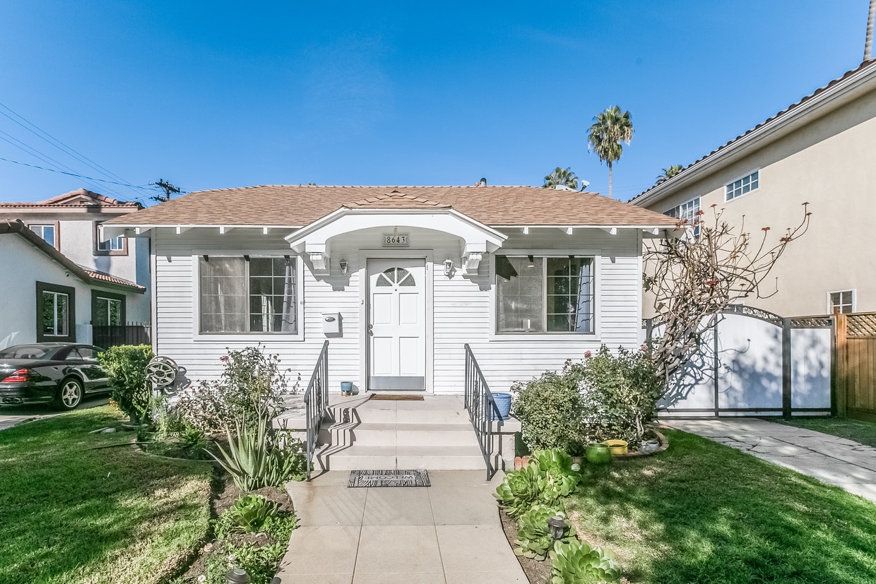 91 Houses Available for Rent in Beverly Hills, CA