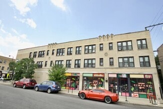 Building Photo - 2704 N Sawyer Ave