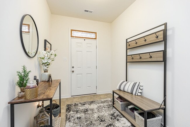 Building Photo - Gorgeous and Modern Home Available