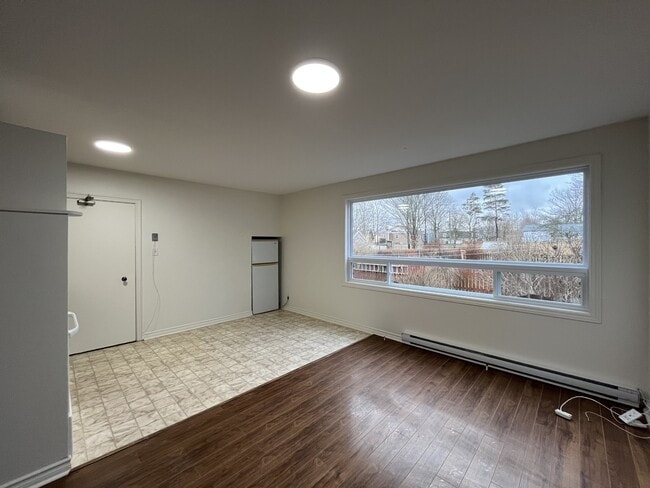 Building Photo - 7 Bennett Ave