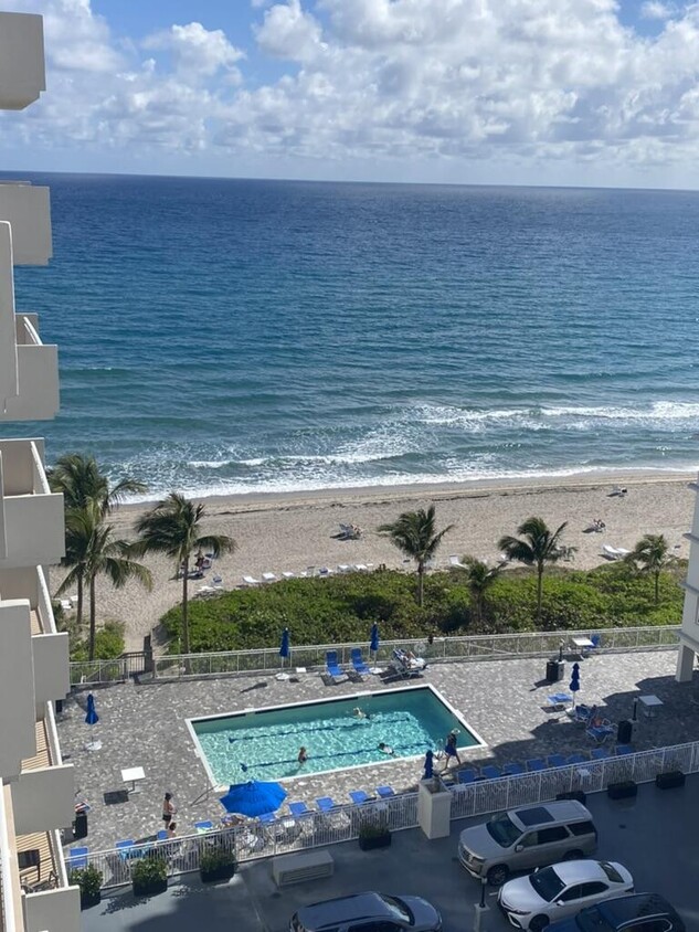 Primary Photo - 3221 S Ocean Blvd