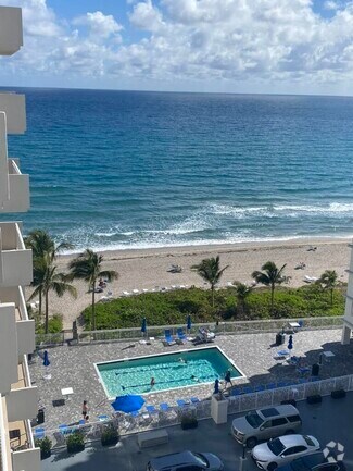 Building Photo - 3221 S Ocean Blvd