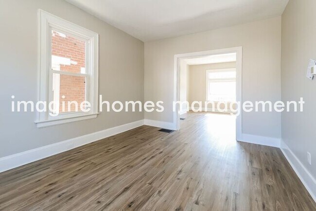 Building Photo - Lovely Covington Home with Private Off-Str...