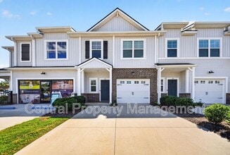 Building Photo - 22 Camden Wds Trl