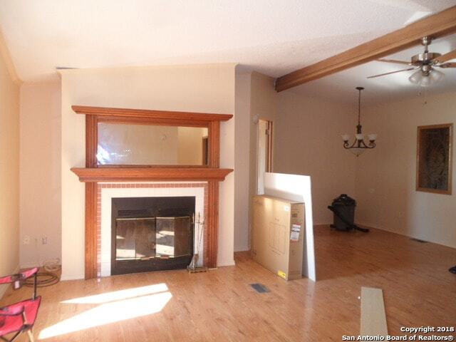 Building Photo - 252 Sir Winston Dr