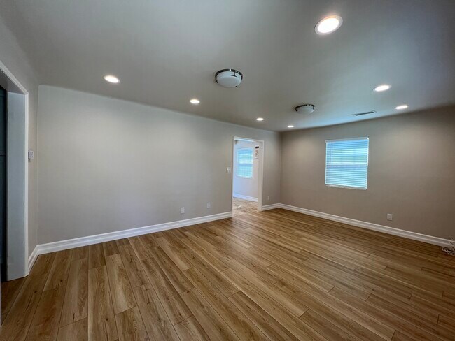 Front Living Room - 124 Orange Grove Ave