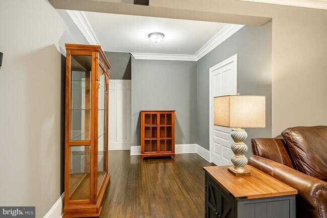 Foto del edificio - 300 N Penn St