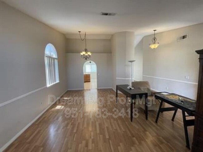 Building Photo - 1852 Rockcrest Dr