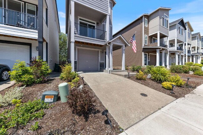 Foto del edificio - Charming 2-Bed with 2.5 Baths in Newberg