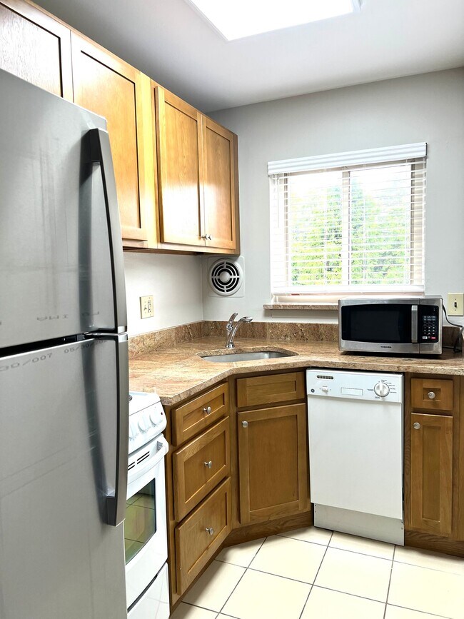 Foto del edificio - 2859 E Maple Rd