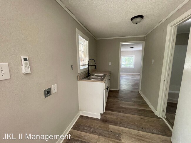 Foto del edificio - 1 br, 1 bath House - 1812.5 S. Martin Street