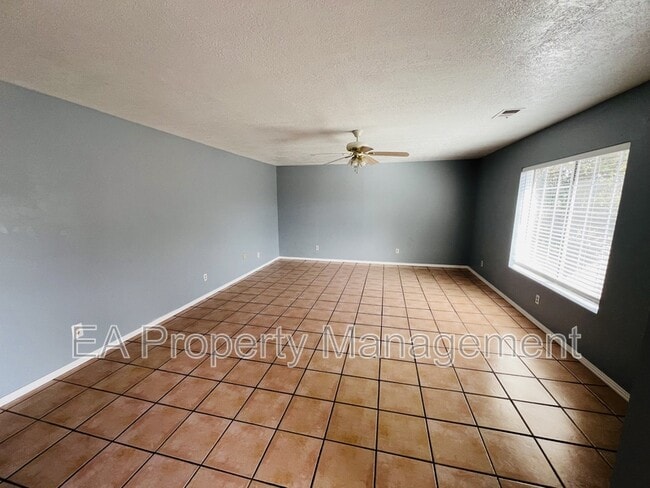 Foto del edificio - 1225 11th St SE