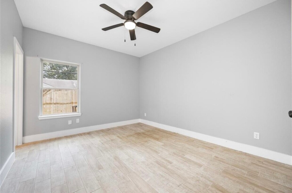 Foto del edificio - 5037 Van Fleet St