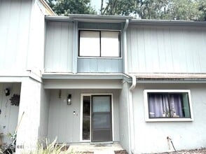 Building Photo - 14 Fair Oaks Cir