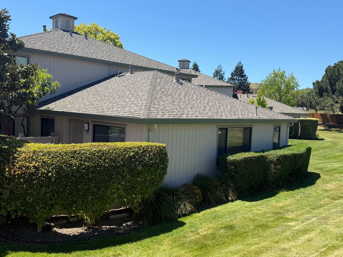 Primary Photo - TWO BEDROOM /ONE BATH CONDO, ONE LEVEL GRO...