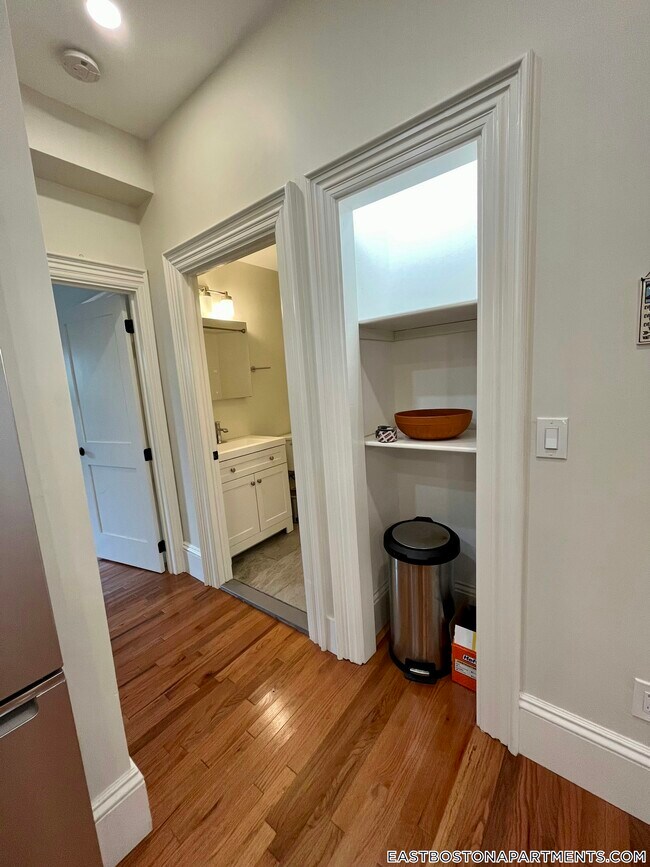 32 Trenton St Unit 1, Boston, MA 02128 Room for Rent in Boston, MA