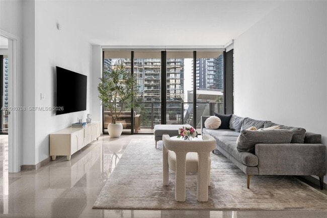 Foto del edificio - 88 SW 7th St