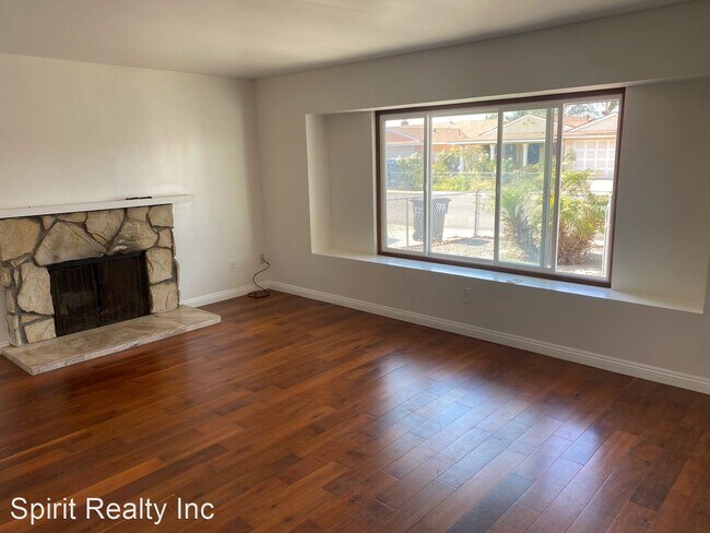Foto del edificio - 4 br, 2 bath House - 1777  Tremaine Way